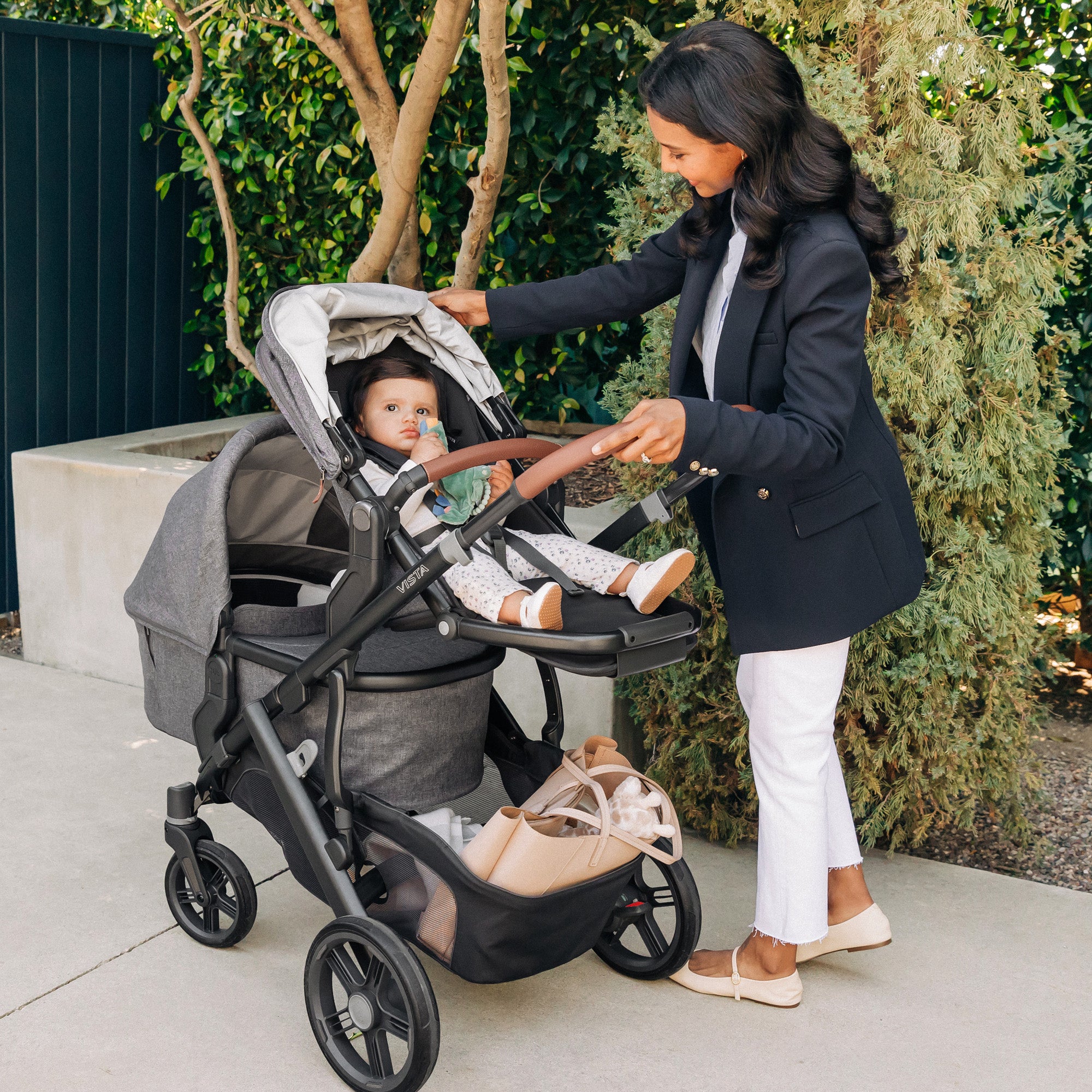 UPPAbaby Lower Adapters For Vista V2/V3 Mesa Car Seat And Bassinet